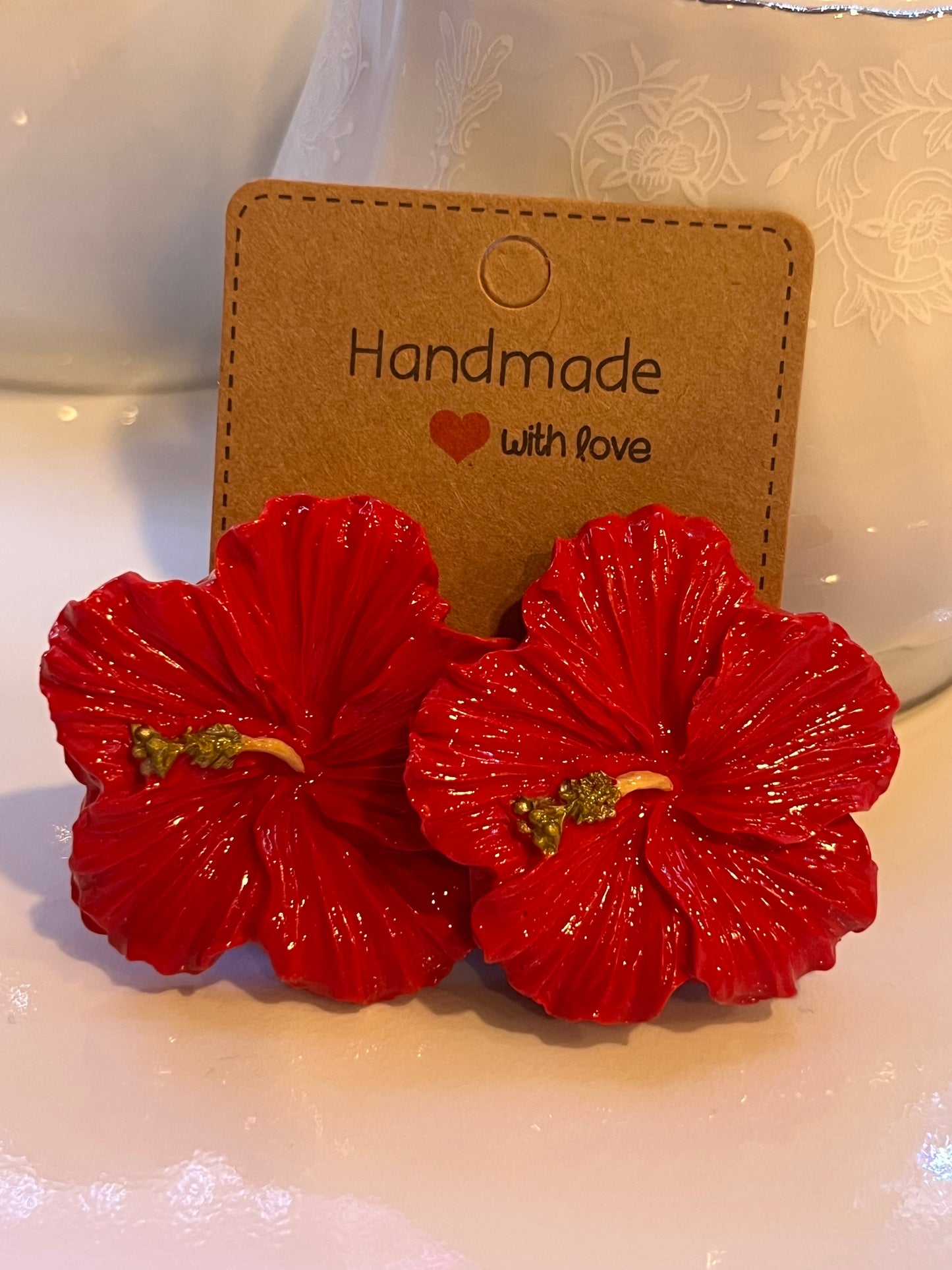 Pantallas hechas a mano y pintadas a mano de Flor de Maga – Puerto Rican Flower Earrings (Handmade)Free shipping